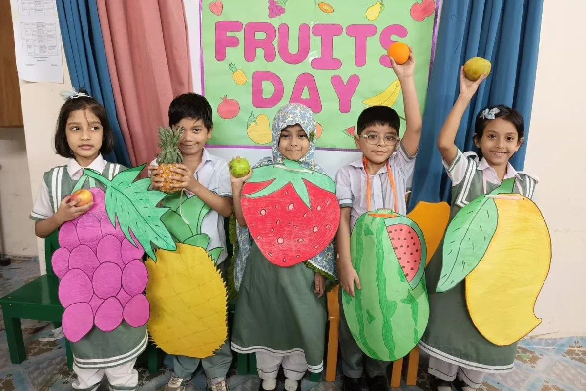 Students of An-Noor Islamic English School