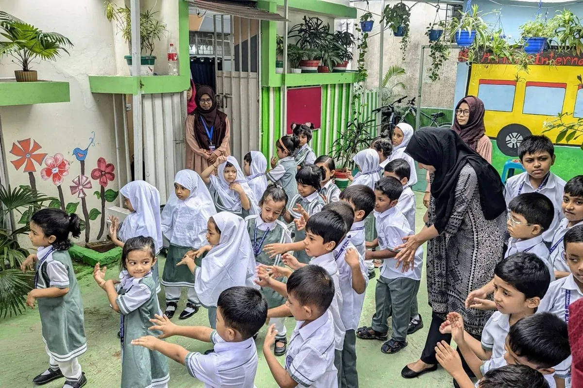Students of An-Noor Islamic English School