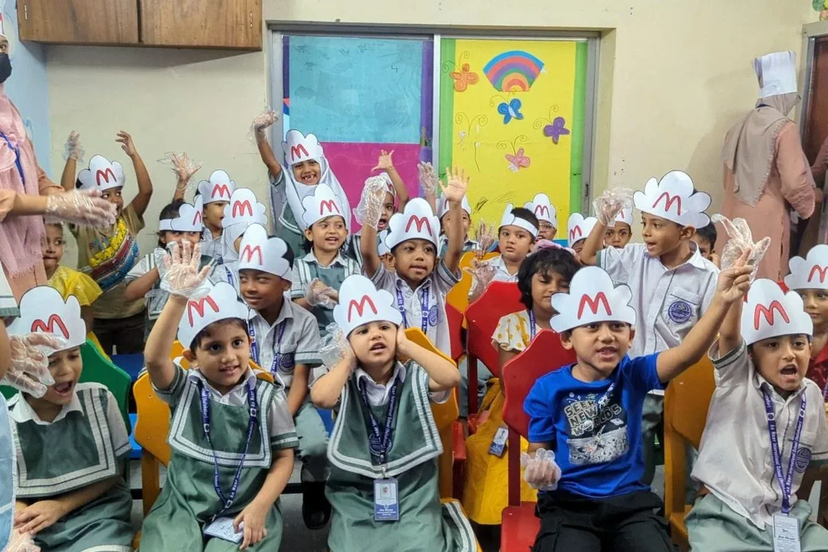 Students of An-Noor Islamic English School